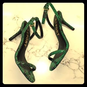 Report Strappy mid heel sandal